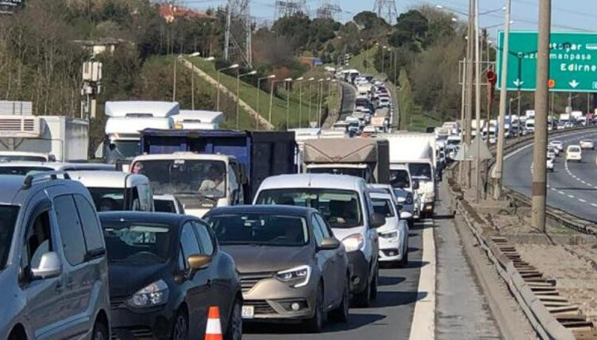 Son dakika Seyrantepe TEMde zincirleme kaza