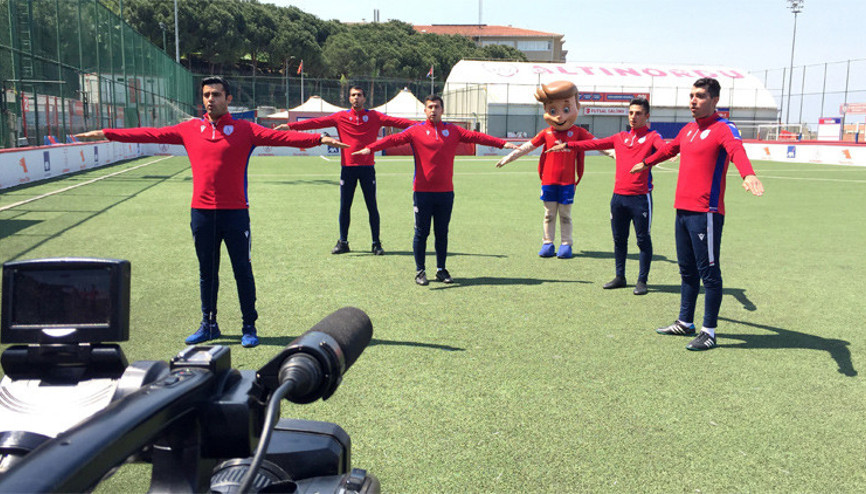Altınordu’dan minik futbolculara videolu antrenman