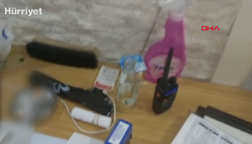 Yakalanmamak için polis telsizi dinleyerek kumar oynayanlara suçüstü