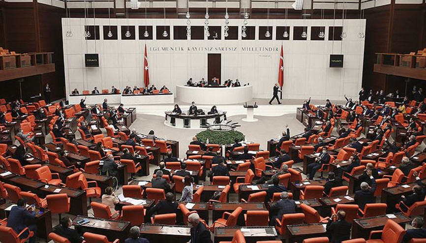 AK Partili vekillerden kampanyaya, 7 milyon 325 bin lira destek