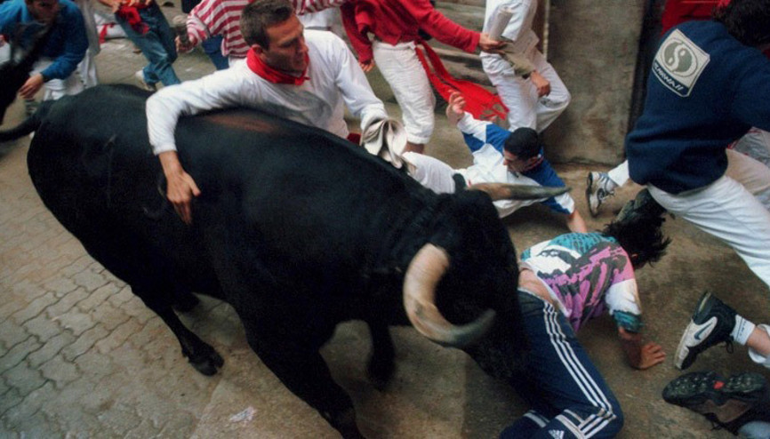 İspanyanın ünlü boğa festivali Kovid-19 nedeniyle iptal edildi