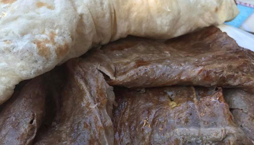 Hayali yarım ekmek dönerimi ısırırken…