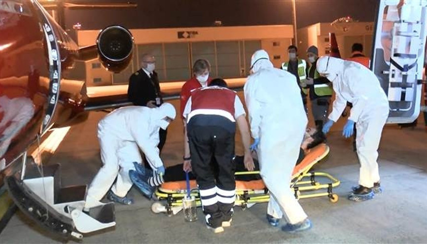 Rusyada ameliyat edilmedi Türk genci ambulans uçakla yurda getirildi