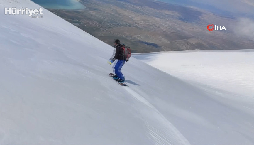 Artos Dağı’nda Van Gölü manzaralı snowboard keyfi