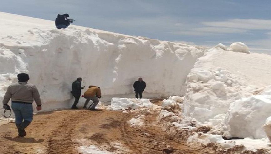 Antalyada 7 metre karla kaplı yollar açılıyor