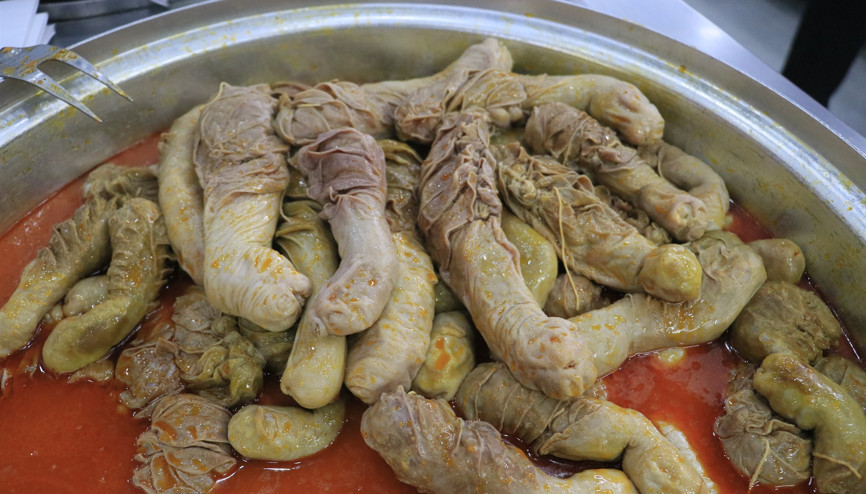 Adanalılar sokağa çıkma kısıtlaması öncesi şırdancılara akın etti