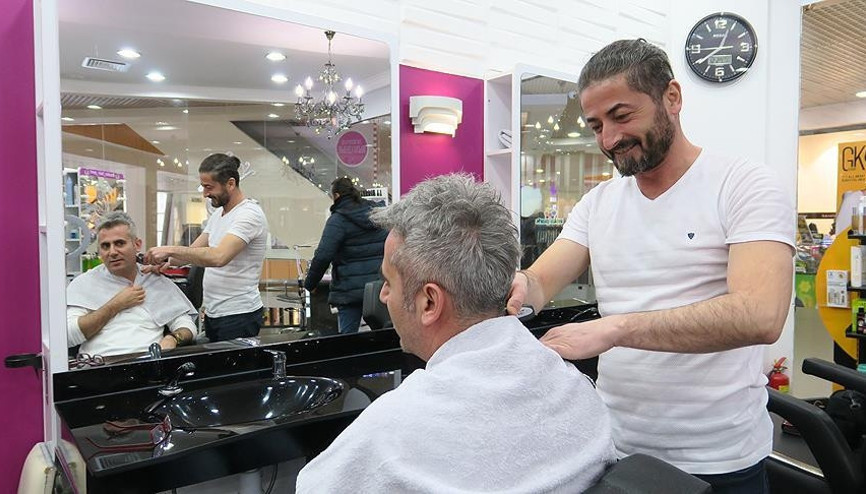 Berberler ne zaman açılacak Kuaförler açılacak mı Tarihler belli oldu Berberler ne zaman açılacak Kuaförler açılacak mı Tarihler belli oldu