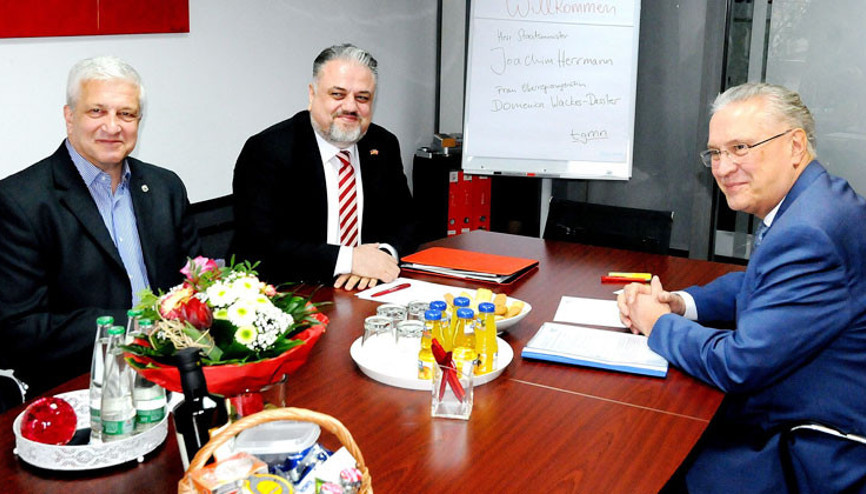 Bavyera Eyalet hükümetinden, Türk toplumuna ramazan ve teşekkür mesajı Bavyera Eyalet hükümetinden, Türk toplumuna ramazan ve teşekkür mesajı