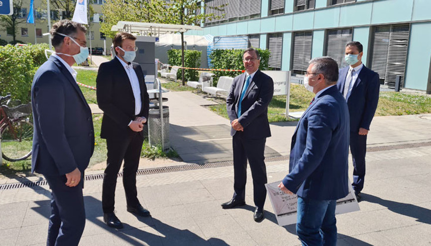 Nürnbergli Türklerden 21 bin 404 Euro hastaneye bağış