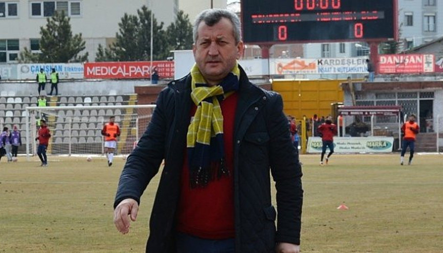 Tahir Şahin: Aşı bulunana kadar maçlar oynanmamalıydı ama...