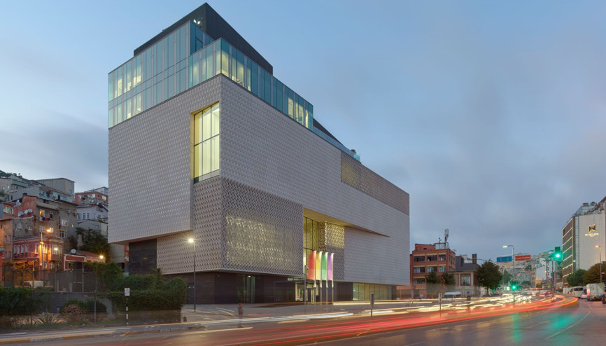 Sanatla kendimizi gerçekleştirdiğimiz bir yuva: Arter