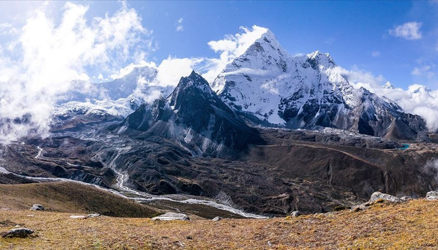 Everest Dağının yüksekliğini yeniden ölçecekler