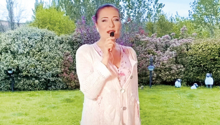 Çiftlikte müziğe devam