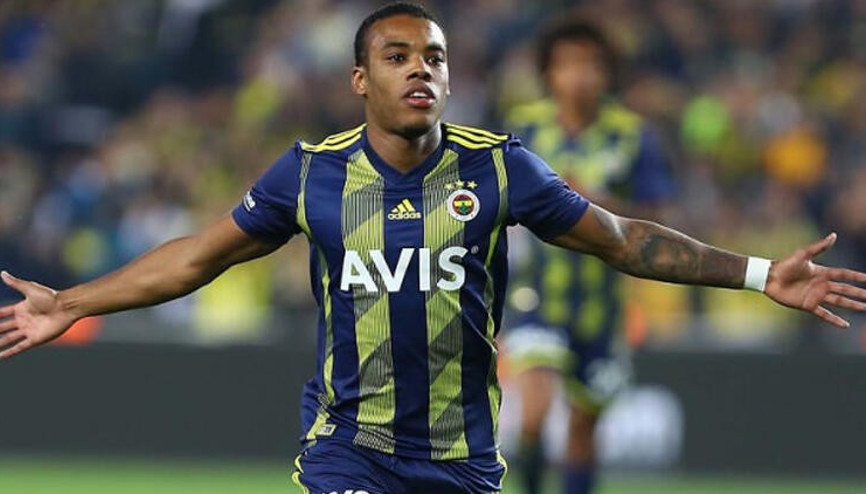 Garry Rodrigues: Fenerbahçeden ayrılmak gibi bir düşüncem olmadı