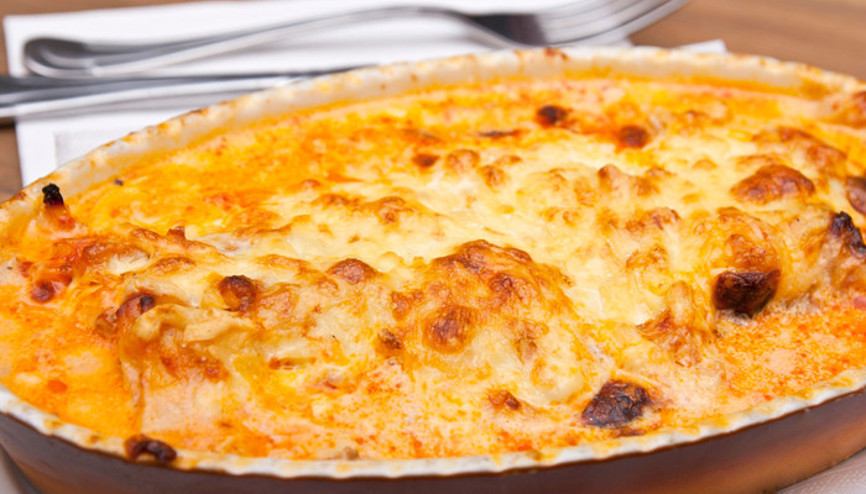 Bol kaşarlı, çok lezzetli: Fırında makarna nasıl yapılır