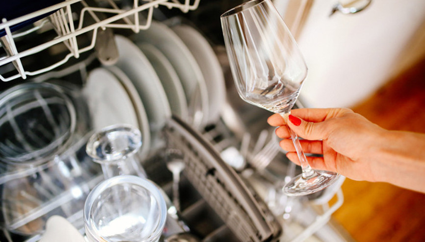 Matlaşan bardaklar nasıl parlatılır