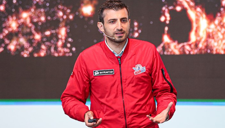 Selçuk Bayraktardan açıklama: Yalan ve iftiranın tarafında saf tutanlarla yolumuzu ayırdık