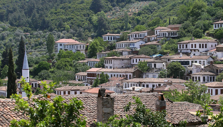‘Kıyamet köyü’ Şirince sessizliğe büründü Böylesi ilk kez oluyor… ‘Kıyamet köyü’ Şirince sessizliğe büründü Böylesi ilk kez oluyor…