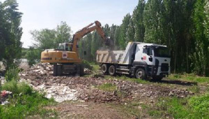 UNESCO mirasına dökülen molozlar kaldırılıyor