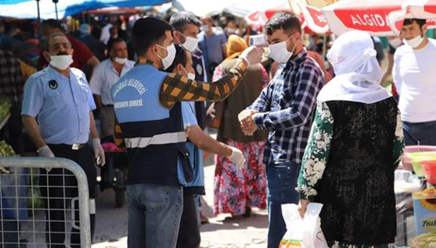 Mardinde açık alanlarda maske takma zorunluluğu getirildi
