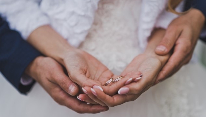 Evlenince Kadın Kendi Soyadını Kullanabilir mi