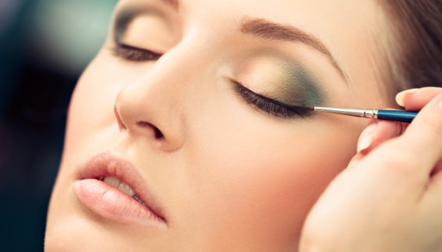 Kusursuz Çizgiler İçin En İyi 10 Eyeliner