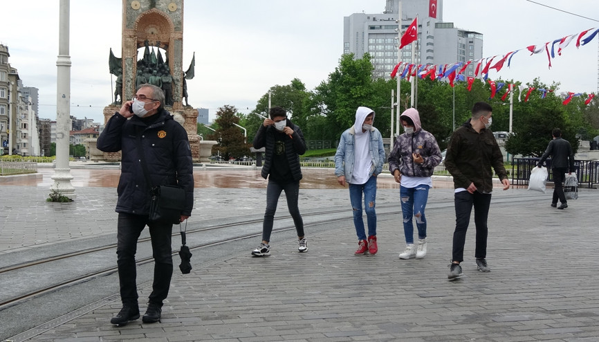 Son dakika haberler: 15-20 yaş arası gençler için sokağa çıkma izni başladı