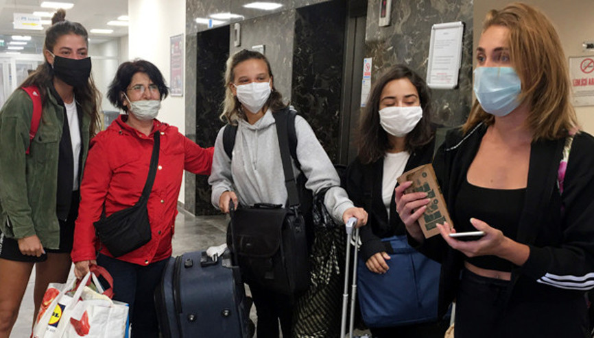 Dominikten özel uçakla dönmüşlerdi... Survivor yarışmacılarından ilk açıklama