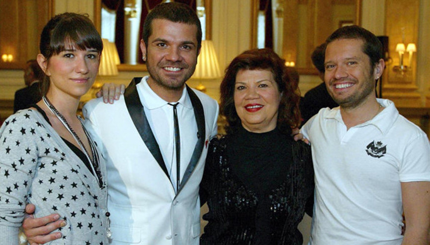 Kızlarıma da, kardeşime de sarılamıyorum, bak gözlerim doluyor... Yapma bana böyle