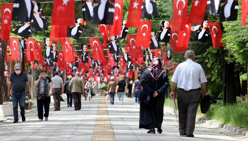 24 Mayısta sokağa çıkma izni saat kaçta 65 yaş üstü sokağa saat kaçta çıkabilecek