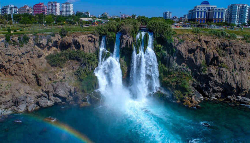 Düden ve Kurşunlu şelaleleri, karların erimesiyle çağladı