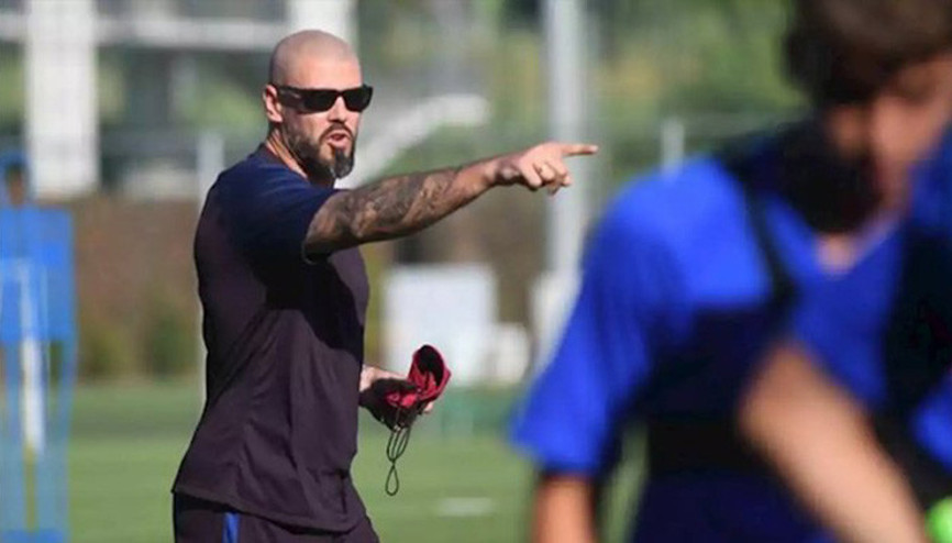 Victor Valdes, İspanya 4. Lig ekibi Unio Atletica dHortanın teknik direktörü oldu