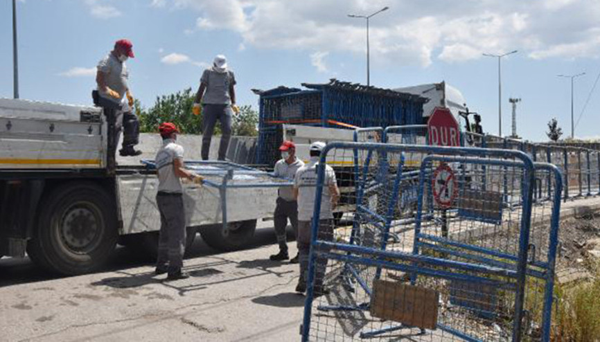Uyuşturucu almaya gelenlerin mahsur kaldığı mahallede karantina sona erdi