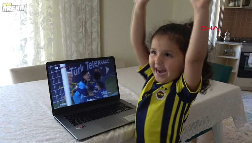 Minik Buğlemin Fenerbahçe ve Alanyaspor aşkı görenleri şaşırtıyor