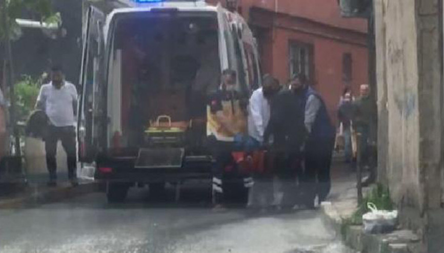 Beyoğlunda iki kardeş arasındaki ev satışı tartışmasında kan aktı