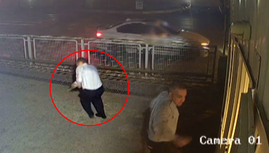 Son dakika... İstanbul’da dehşete düşüren anlar Kurşun yağmuruna tuttular… Son dakika... İstanbul’da dehşete düşüren anlar Kurşun yağmuruna tuttular…