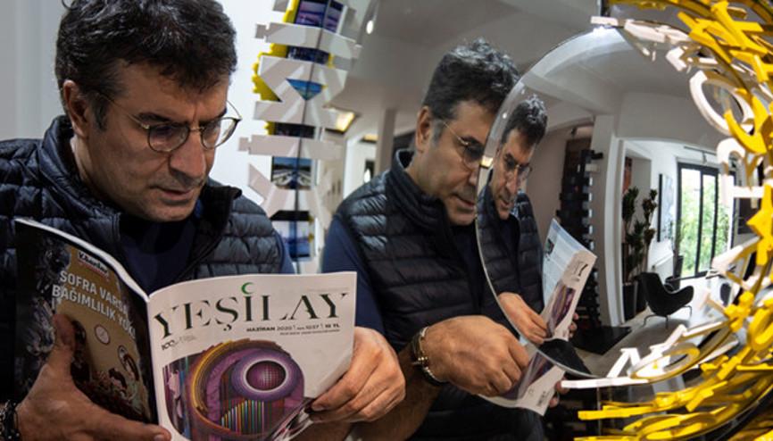 Ahmet Güneştekin’in ‘Cennette Bir Gün’ eseri Yeşilay Dergisi’nin kapağında