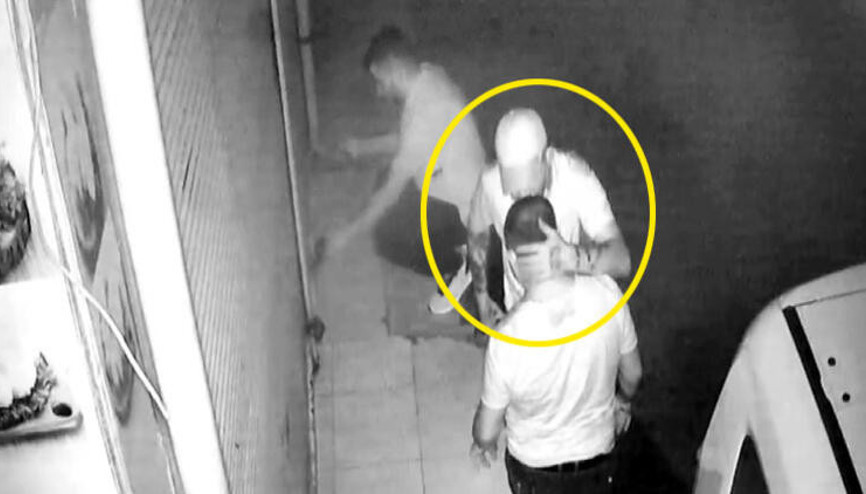 Yaptıkları hırsızlığı birbirlerini öperek kutladılar İşte o anlar