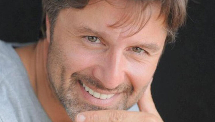 Hazım Körmükçü kimdir