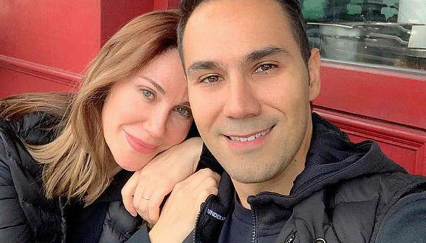 Demet Şener Küpeli: Eşim en çok çarpık dişlerimi beğeniyor