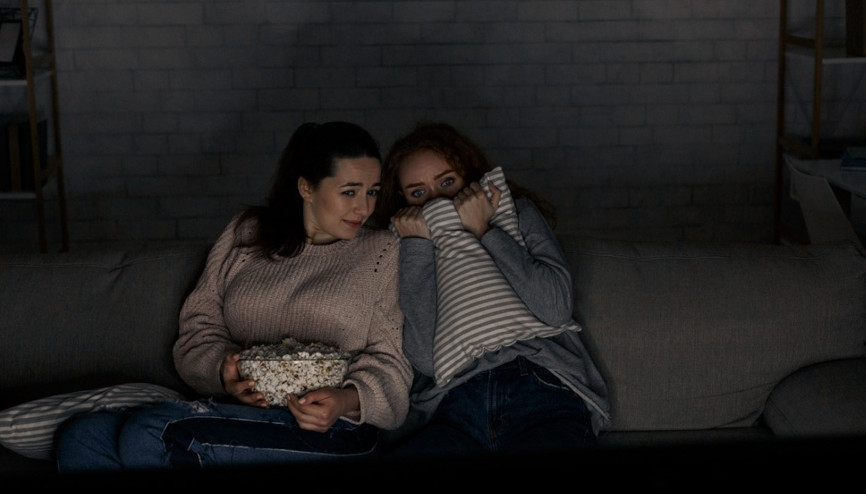 Korku Filmleri 2024 - En iyi Türk yerli ve yabancı yeni, eski, çok izlenen ve beğenilen gerilim korku filmi listesi ve önerisi Korku Filmleri 2024 - En iyi Türk yerli ve yabancı yeni, eski, çok izlenen ve beğenilen gerilim korku filmi listesi ve önerisi
