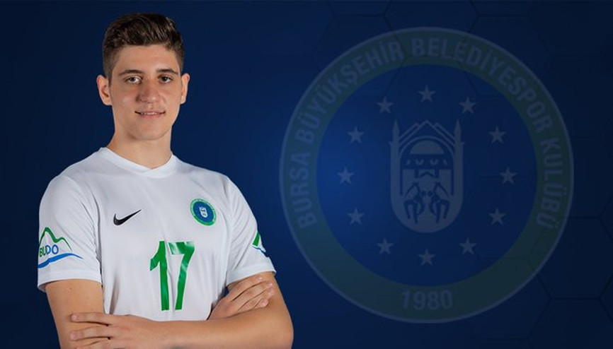 Bursa Büyükşehir Belediyespor, Berk Dilmenlerle profesyonel sözleşme imzaladı