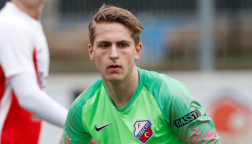 Manchester City, 16 yaşındaki Mikki van Sası transfer etti