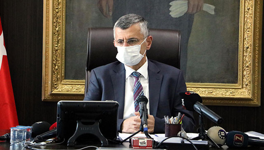 Son dakika haberi: Sağlık çalışanlarıyla ilgili sözleri tepki çekmişti: Vali Erdoğan Bektaş da merkeze çekildi