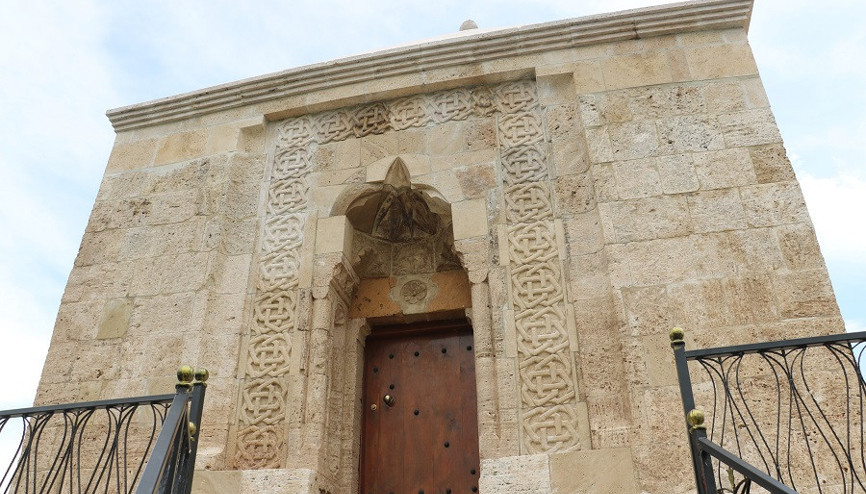 Bunu tarih yazmadı, Yavuzun Sivasta inşa ettirdiği türbe