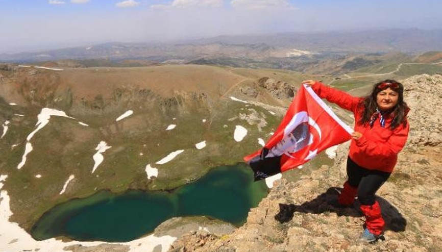 Adanalılar 3 bin rakımda kar keyfi yaşadı