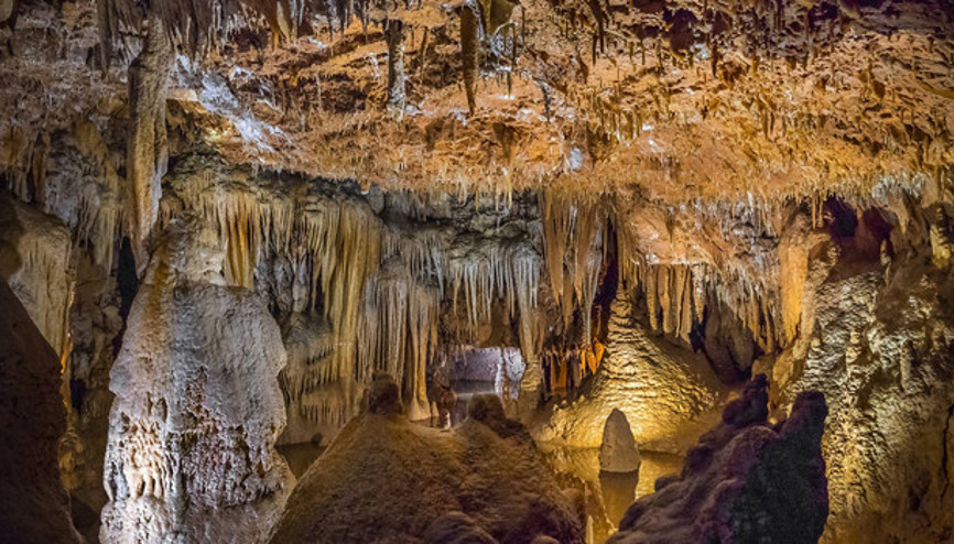 Burada hüzünlü bir aşk hikayesi gizli