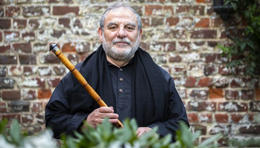 Bizim musikimizi melodik seyahat olarak düşünmek lazım