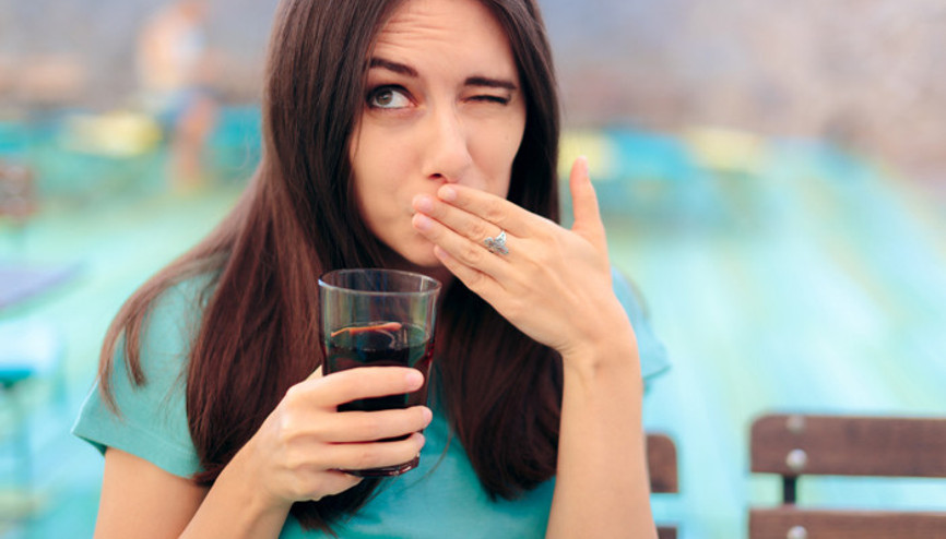 Geçmeyen hıçkırığı hafife almayın Ciddi hastalıkların habercisi olabilir