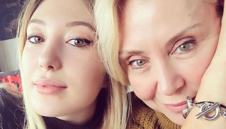 Yasmin Erbilden duygulandıran paylaşım: Hiç bu kadar iyi bir anne olacağını düşünür müydün